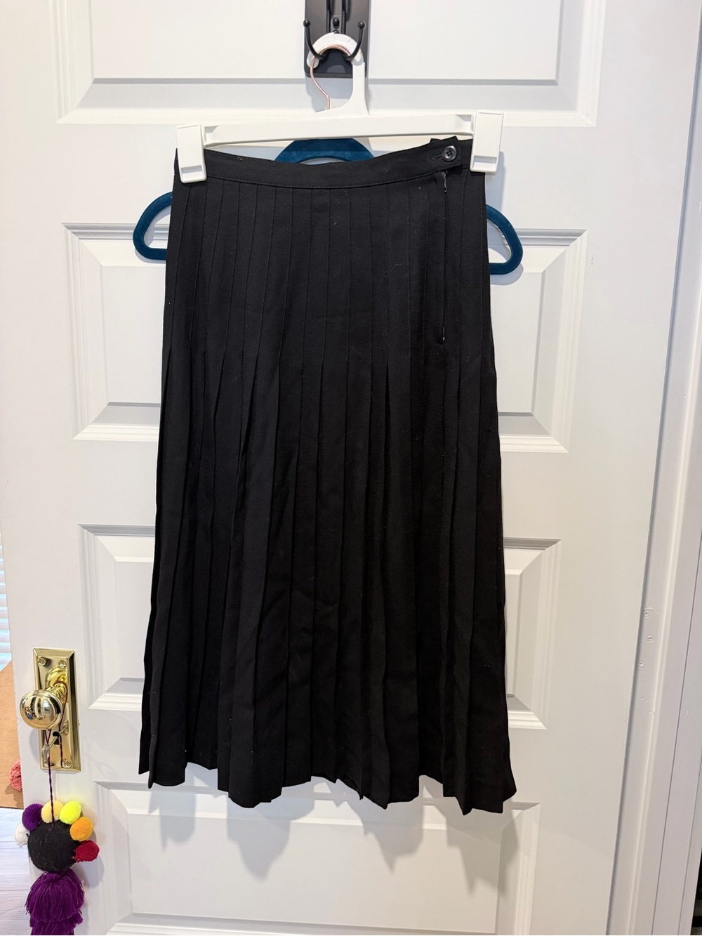 Albert Nipon 100% Wool skirt